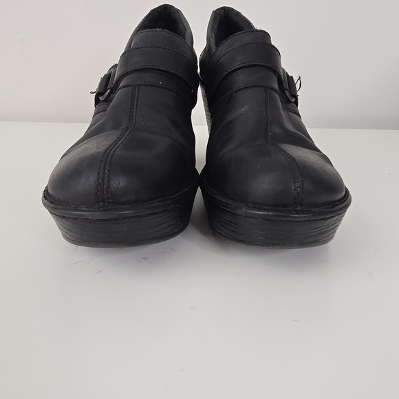 Born Black Leather Slip On Platform Clogs Size 9 Buckle Detail Preppy Comfort - Picture 3 of 11